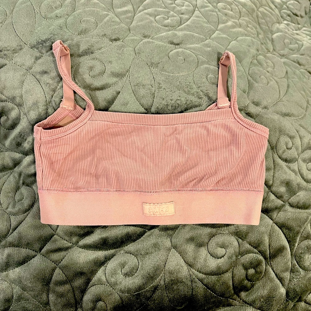 SKIMS adjustable strap sports bra